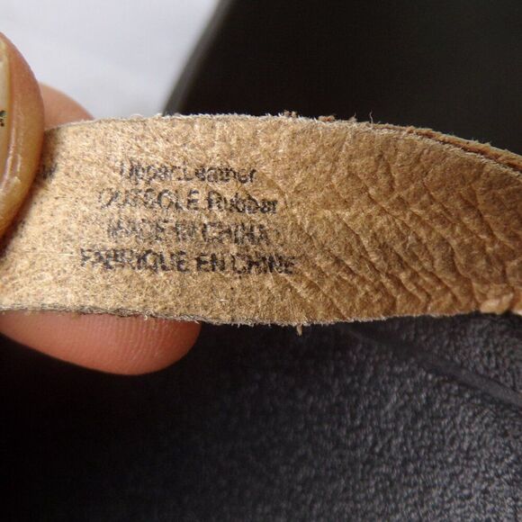 Olukai leather gold flip flops 7 - Picture 7 of 8